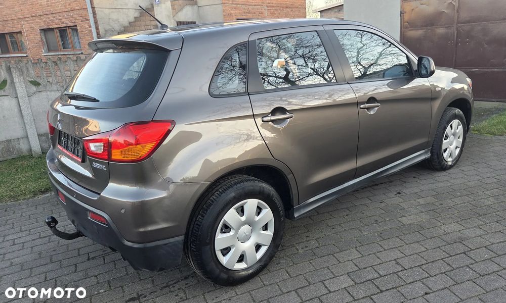 Mitsubishi ASX 1.8 DI-D 2WD Inform - 38