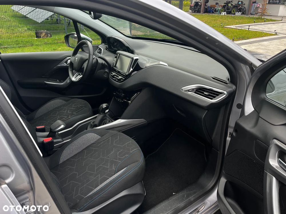 Peugeot 2008 PureTech 82 Style - 17