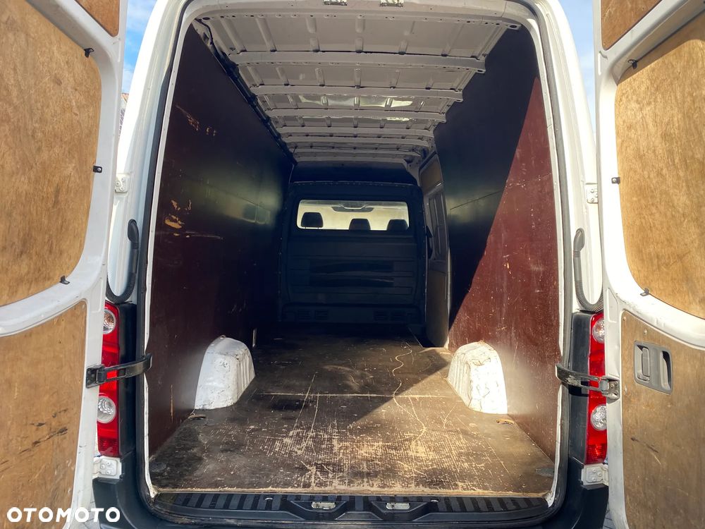 Volkswagen CRAFTER - 11