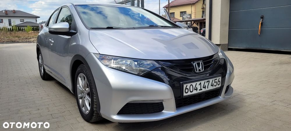 Honda Civic 1.8 Executive Navi - 1