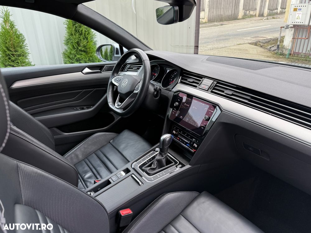 Volkswagen Passat 2.0 TDI DSG 4Mot Highline - 15