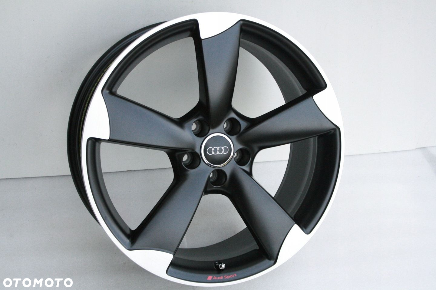 20 AUDI SPORT A6 C8 C7 A4 A5 A7 A8 Q5 Q3 RSQ3 Q2 - 3