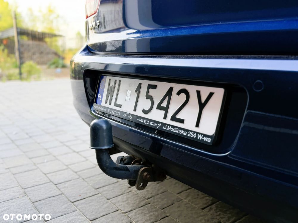 Volkswagen Golf - 33