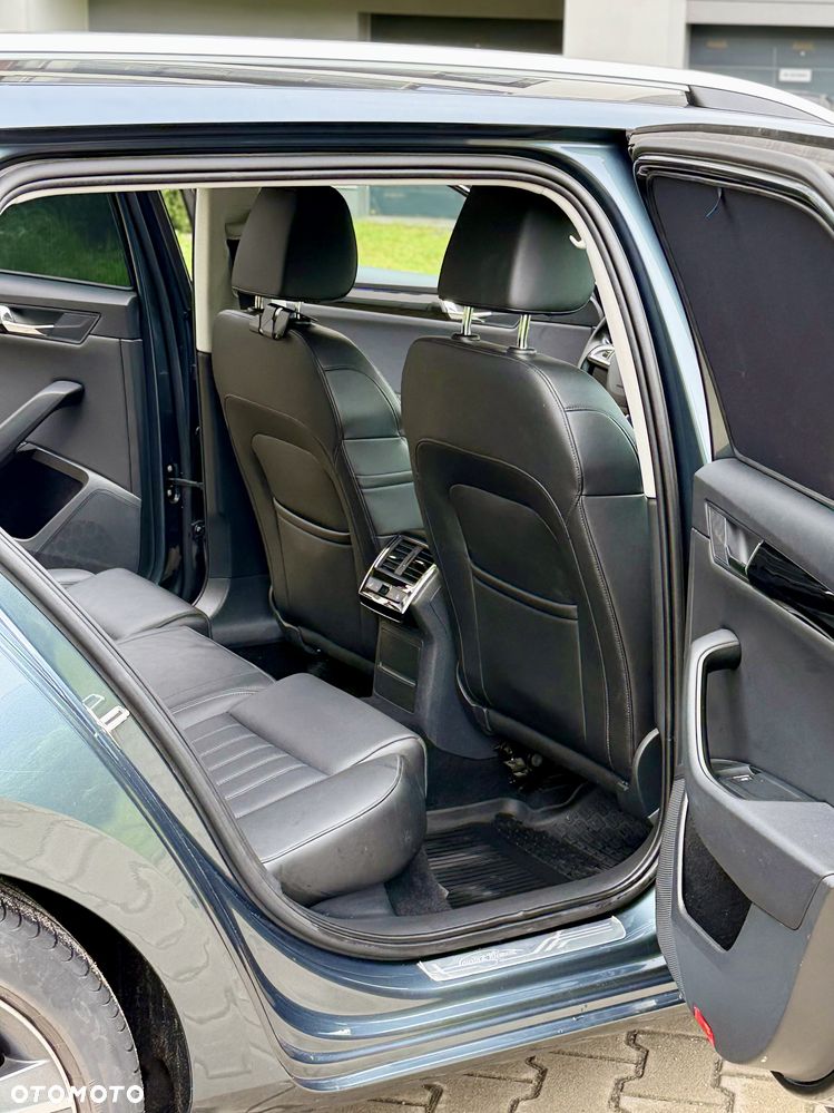 Skoda Superb 2.0 TDI 4x4 L&K DSG - 23