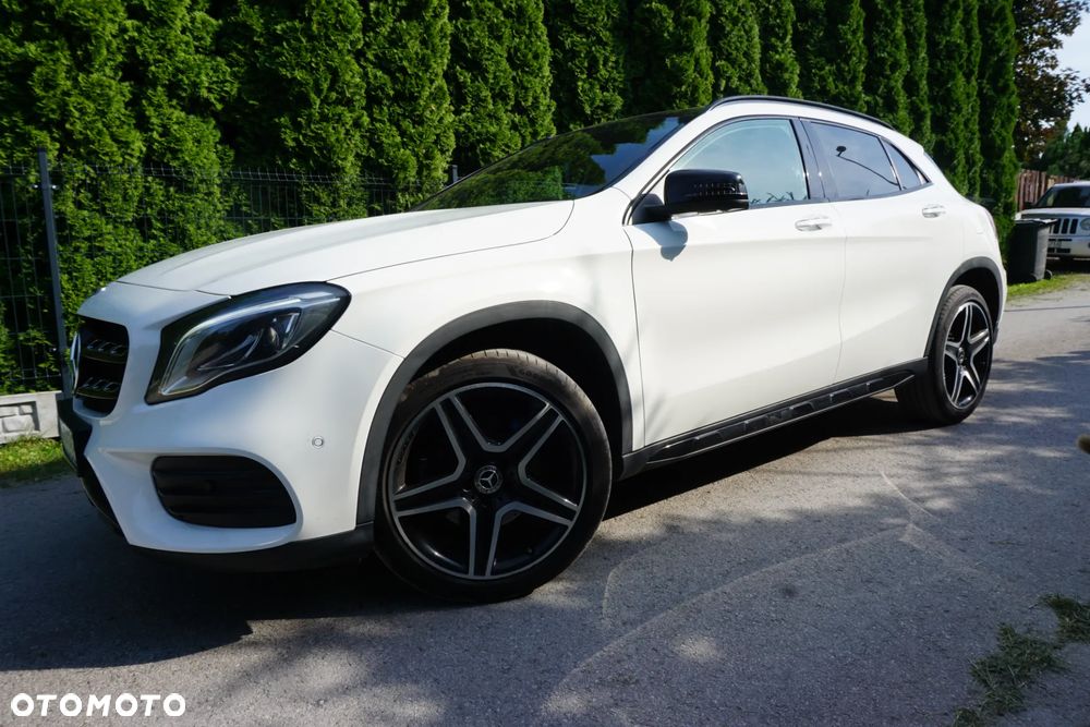 Mercedes-Benz GLA 220 4-Matic AMG Line - 6