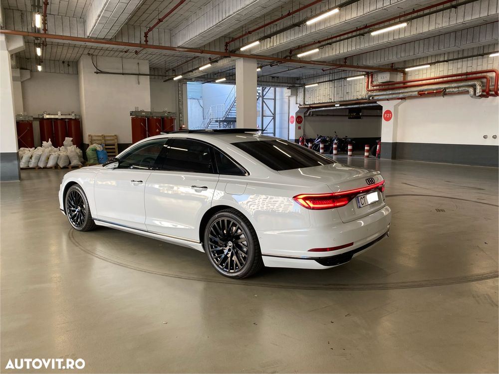 Audi A8 - 12