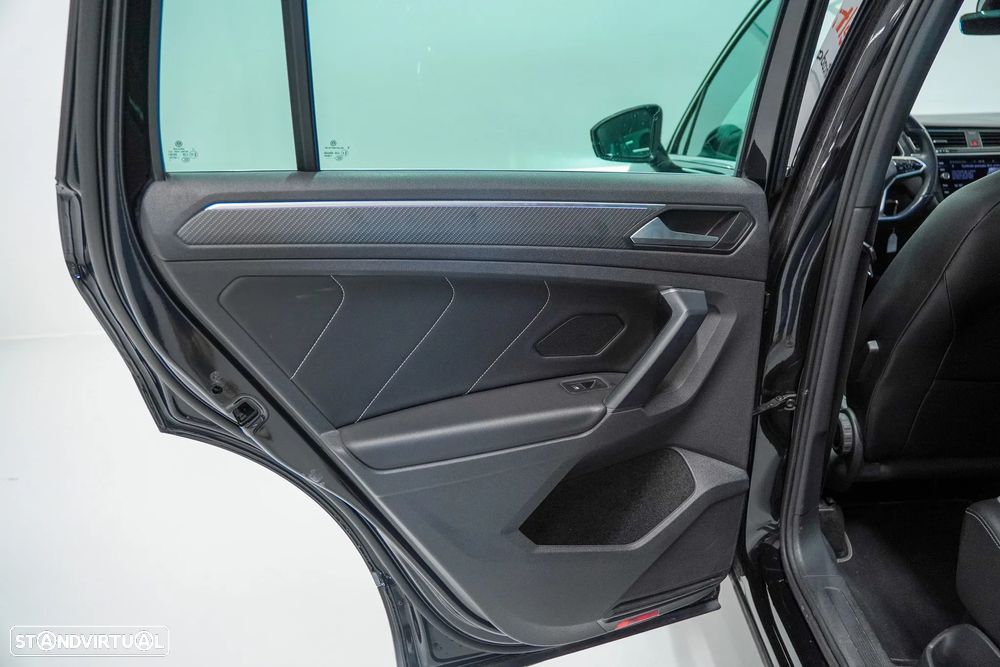 VW Tiguan 2.0 TDI R-Line DSG - 14