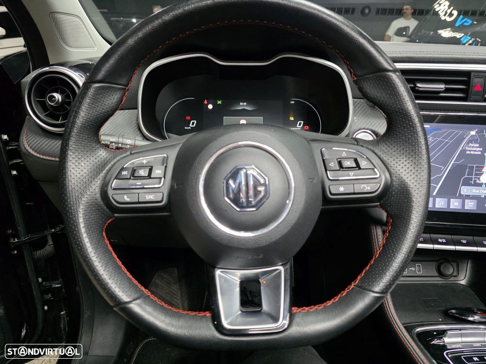 MG ZS Maximal Luxury - 19