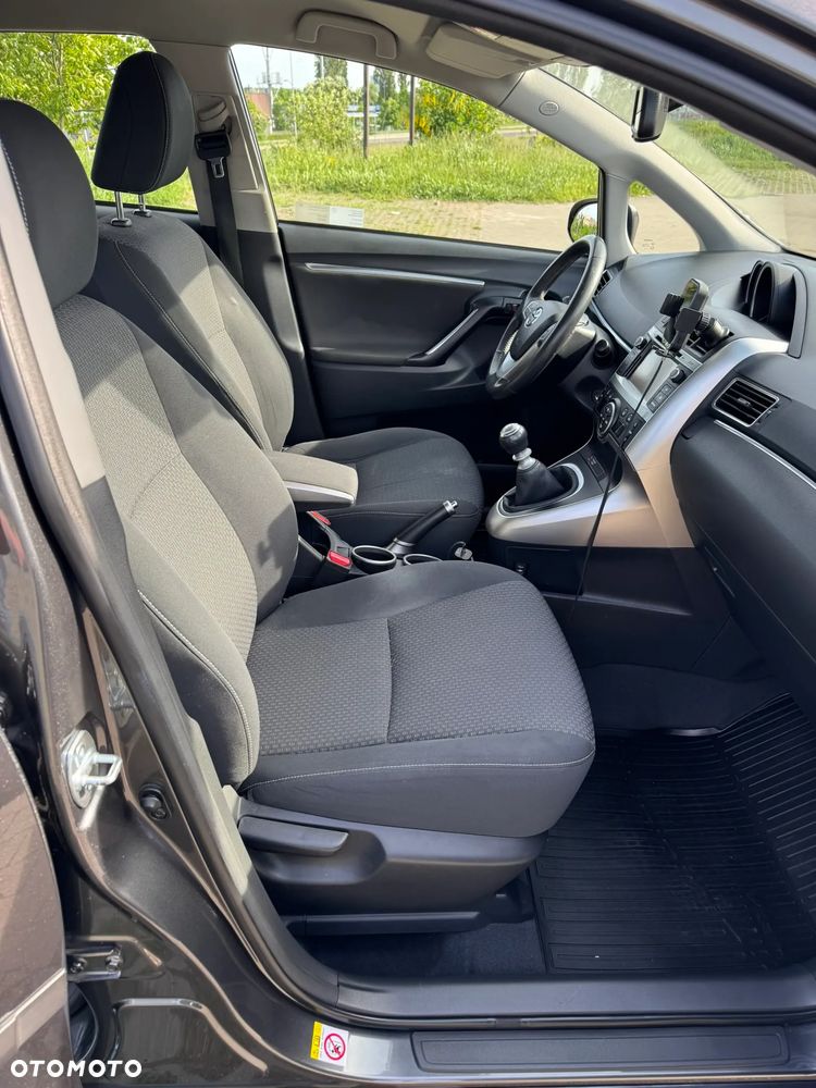 Toyota Verso 2.0 D-4D Premium 7os - 8