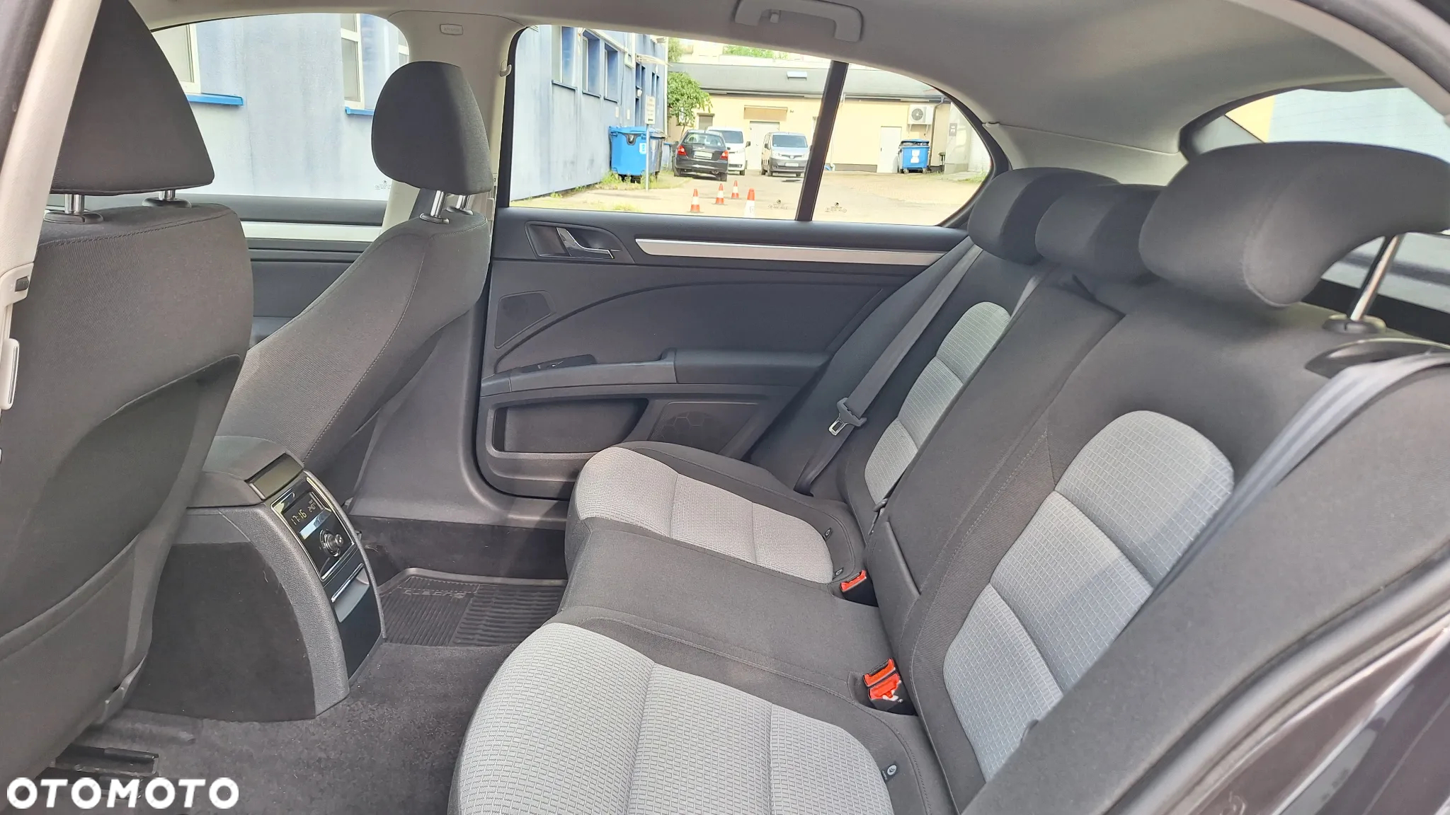 Skoda Superb 1.9 TDI Ambition - 5