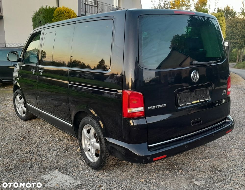 Volkswagen Caravelle - 13