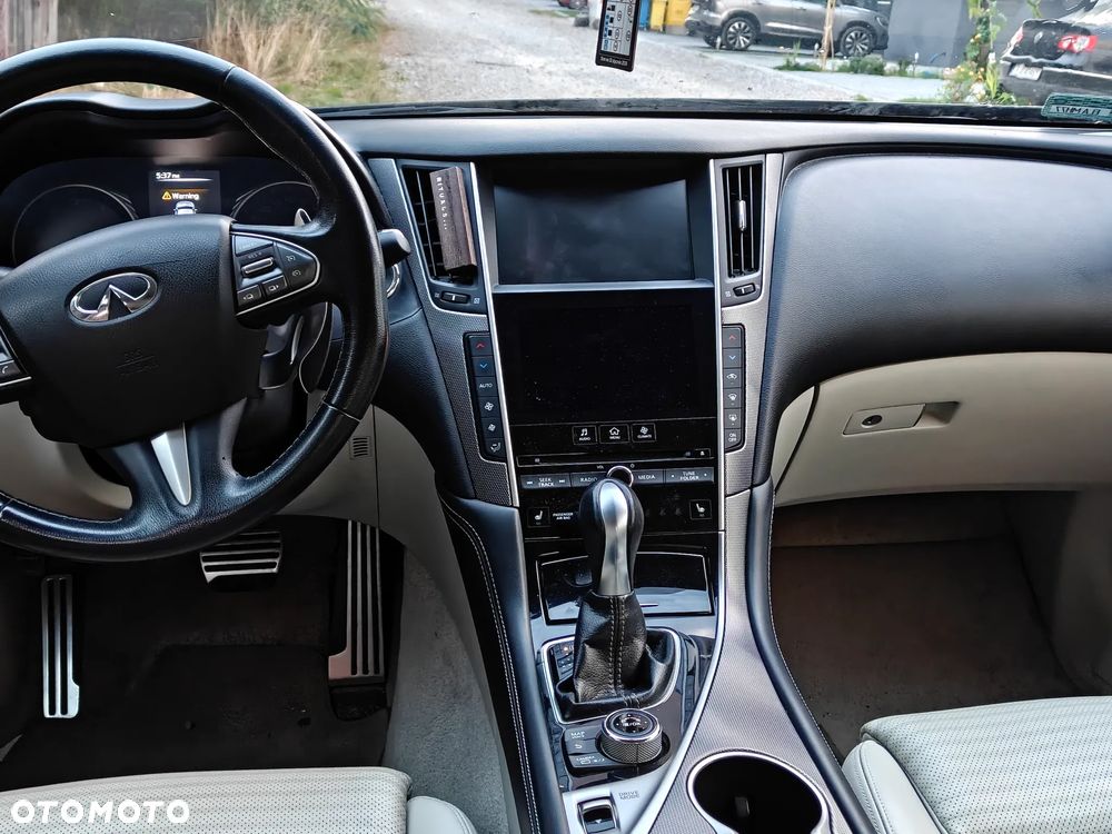 Infiniti Q50 2.0t Premium Sound Studio by Bose - 16