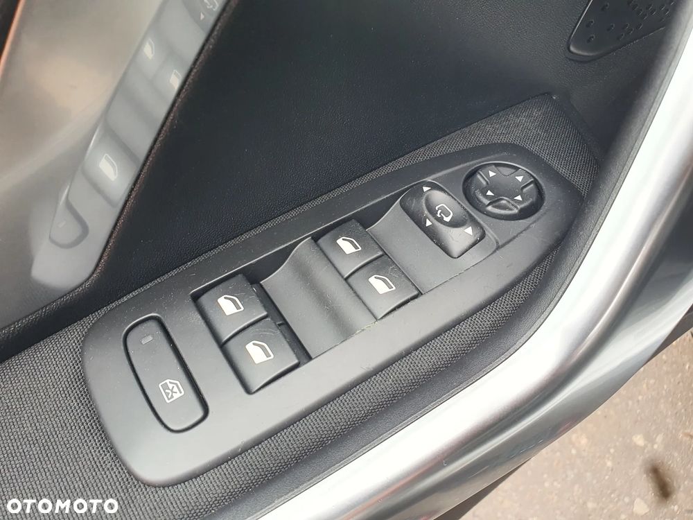Peugeot 2008 PureTech 110 Stop&Start Crossway - 24