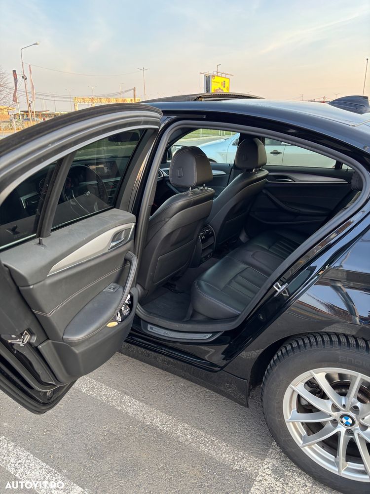 BMW Seria 5 520d Aut. - 16