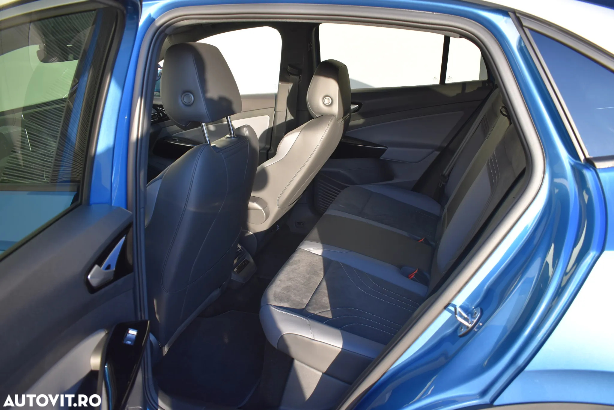 Volkswagen ID.5 77 kWh Pro Advanced - 24
