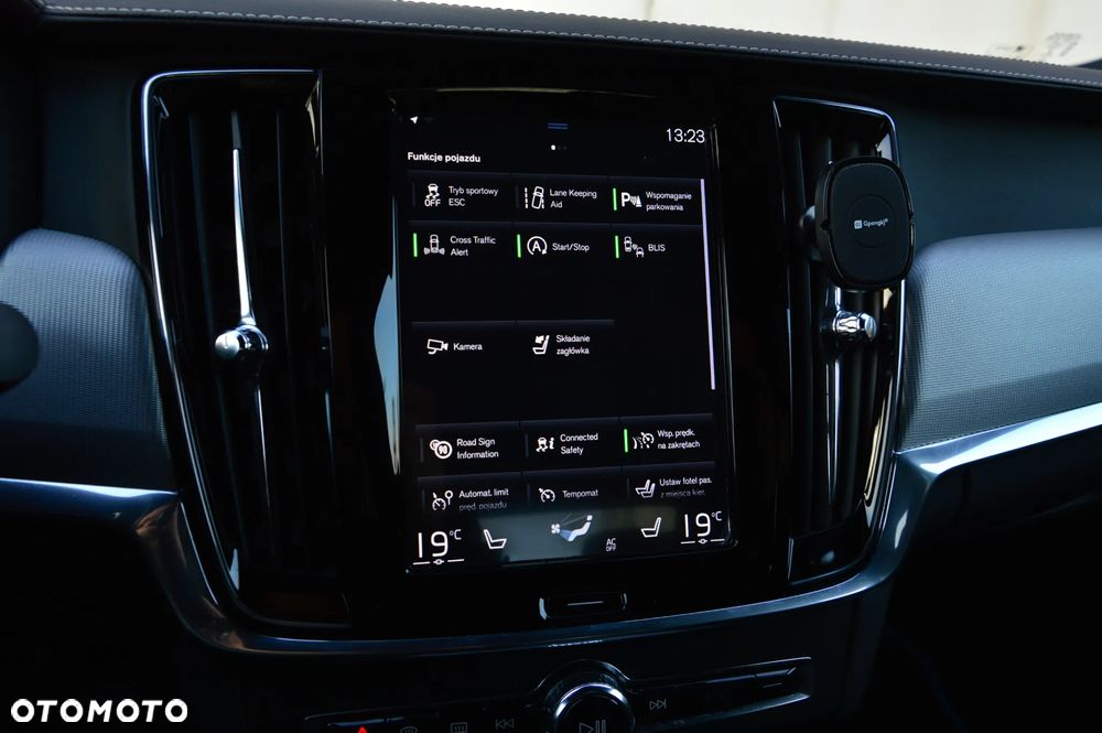 Volvo S90 T5 R-Design - 24