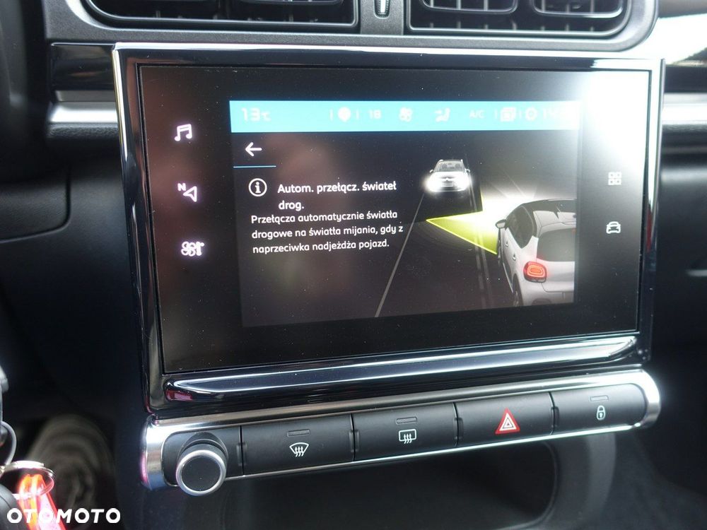 Citroën C3 1.2 PureTech Shine - 21