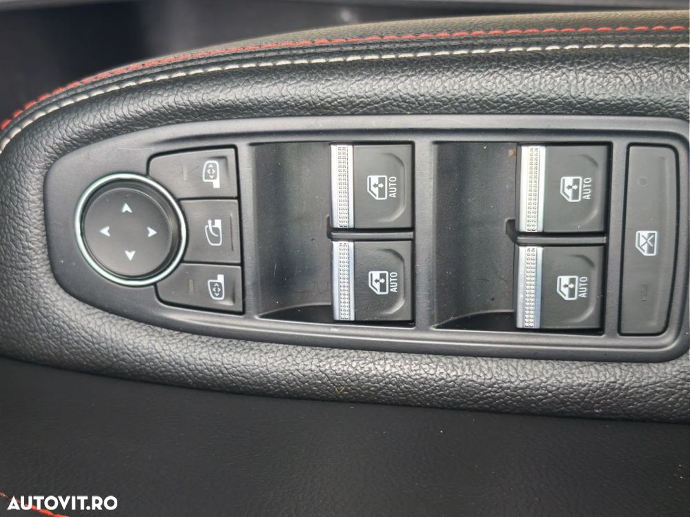 Renault Arkana E-TECH RS Line - 27