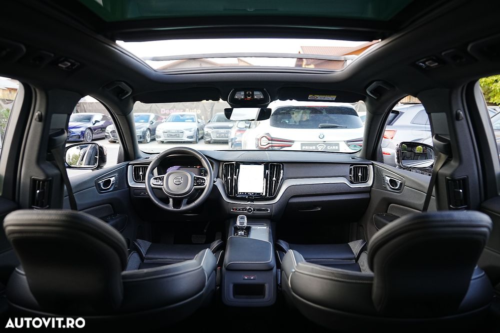 Volvo XC 60 Recharge T6 Twin Engine eAWD R-Design Expression - 32
