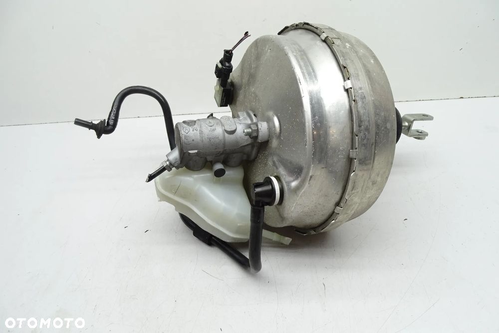 SERWO POMPA HAMULCOWA MERCEDES W213 2134300530 - 2