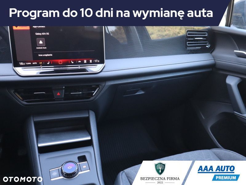 Volkswagen Tiguan - 10