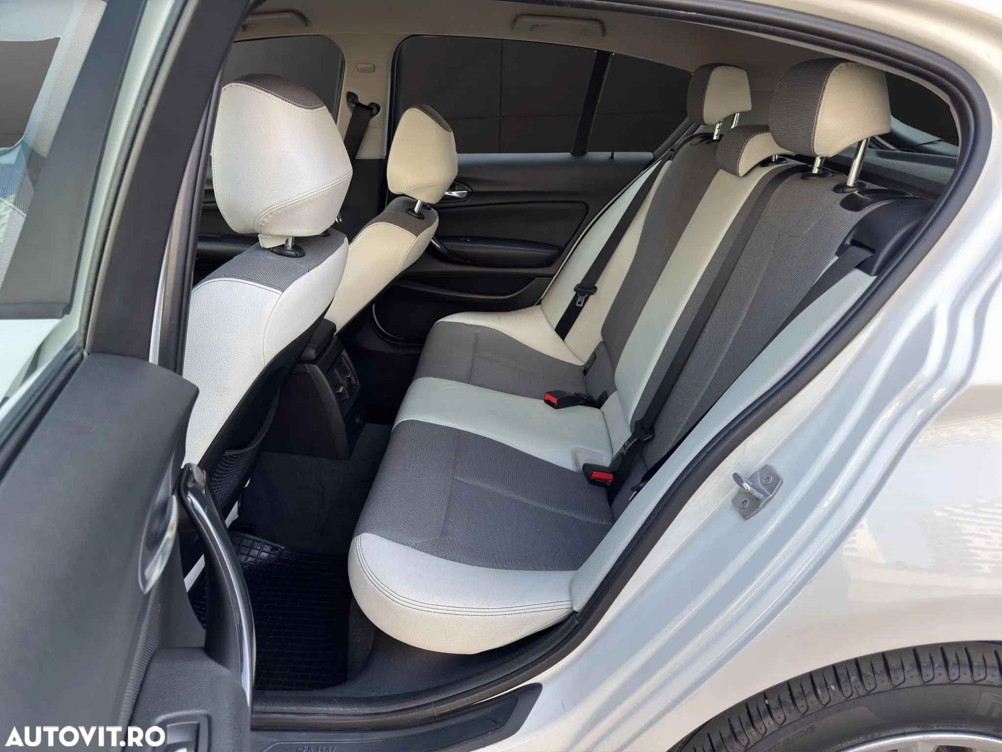BMW Seria 1 116d Aut. - 8