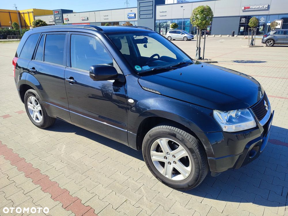 Suzuki Grand Vitara 2.0 De luxe - 1