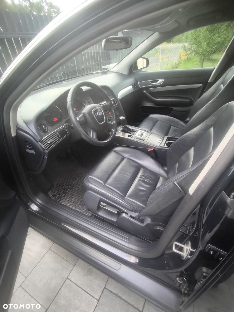 Audi A6 Limousine 2.4 - 8