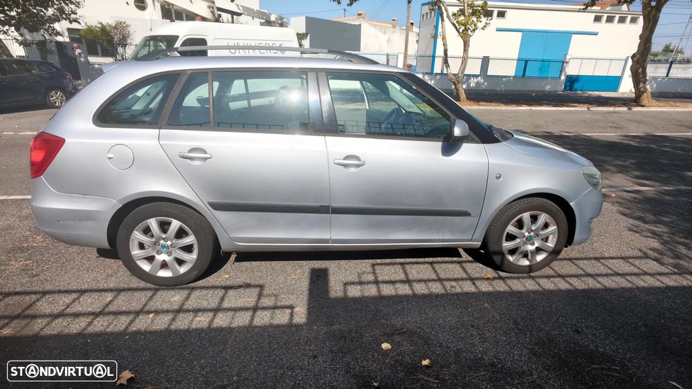 Skoda Fabia Break 1.6 TDi Elegance - 4