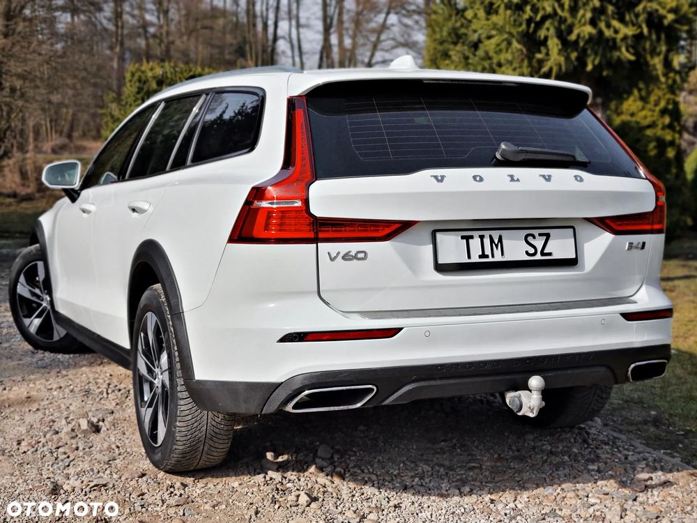 Volvo V60 Cross Country B4 D AWD Geartronic Pro - 14