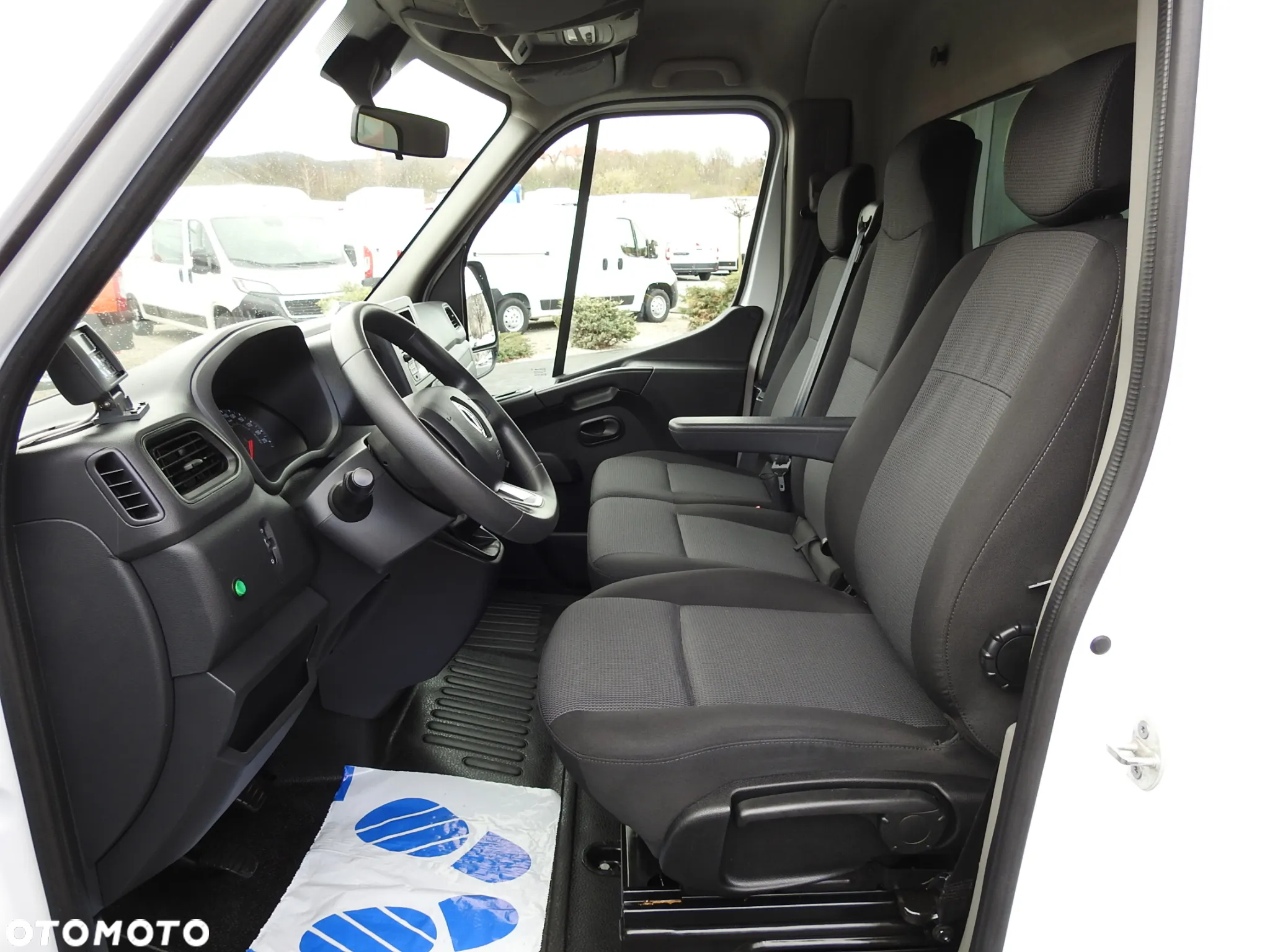 Renault MASTER  CHŁODNIA KONTENER 0*C LEDY KLIMATYZACJA 145KM [ 405777 ] - 27