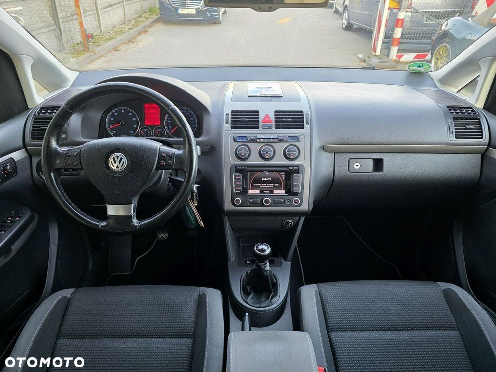 Volkswagen Touran 1.4 TSI Trendline - 12
