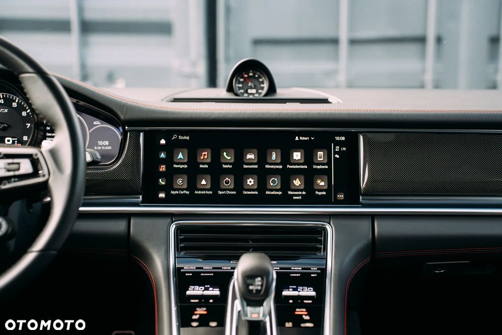 Porsche Panamera - 22