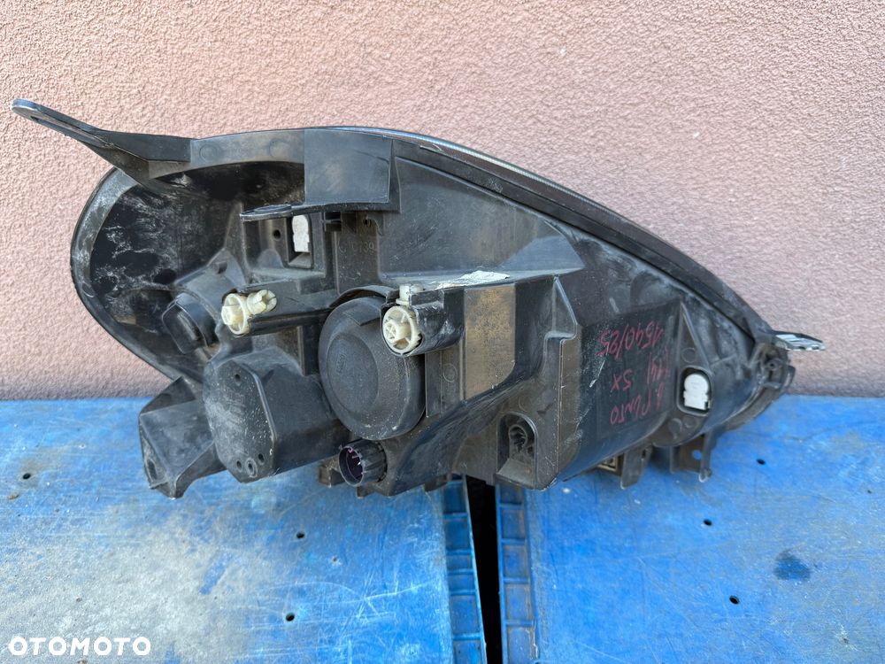 Lampy przednie  FIAT PUNTO EVO LEWA EUROPA ORYGINALNA VALEO - 2