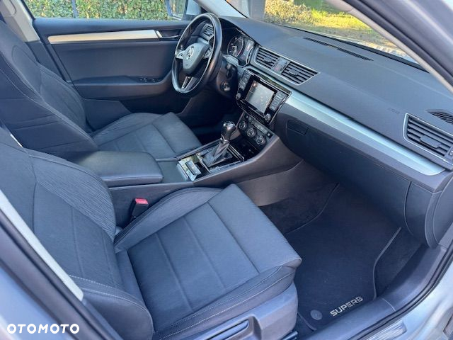 Skoda Superb 2.0 TDI DSG Premium Edition - 20