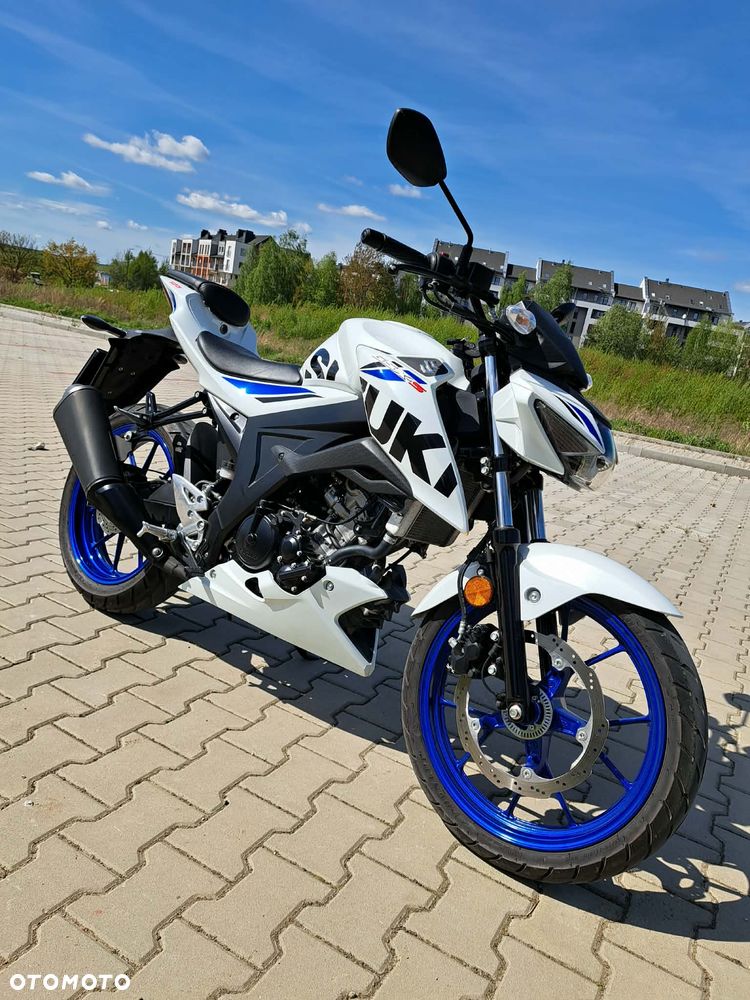 Suzuki GSX - 10