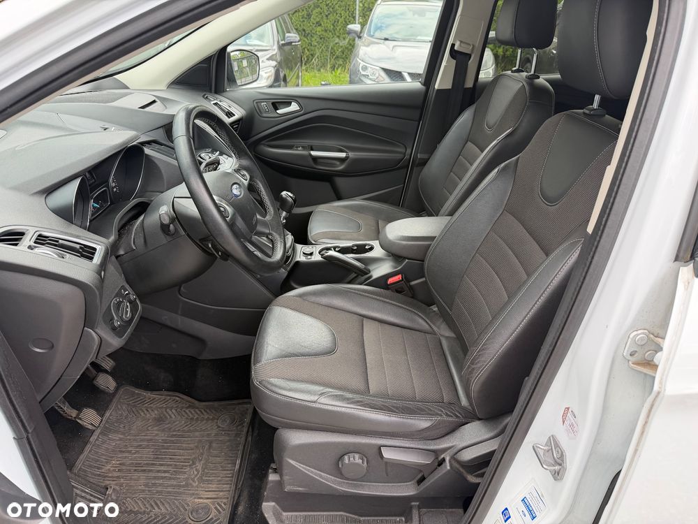 Ford Kuga 1.5 EcoBoost 2x4 Individual - 27