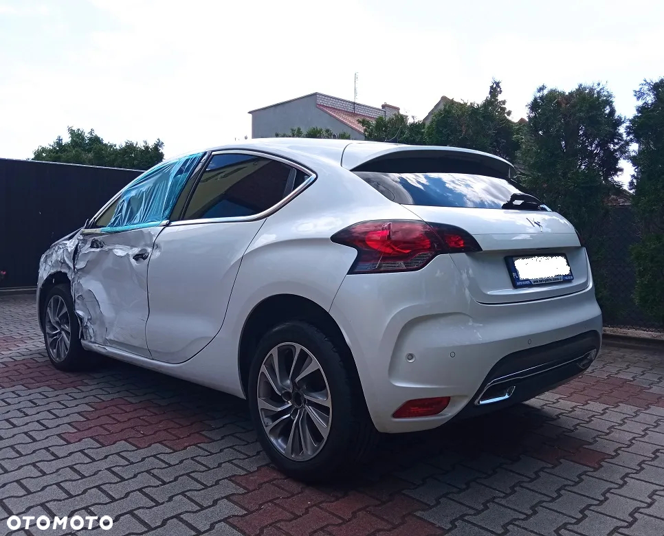 Citroën DS4 1.6 HDi SoChic - 5
