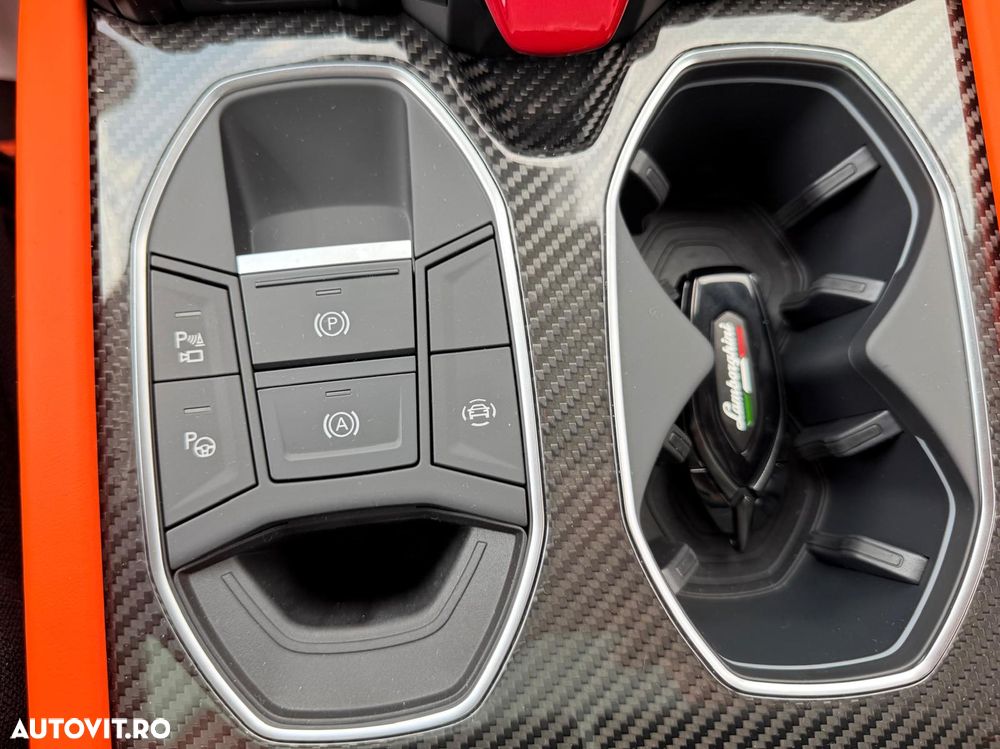 Lamborghini URUS - 23