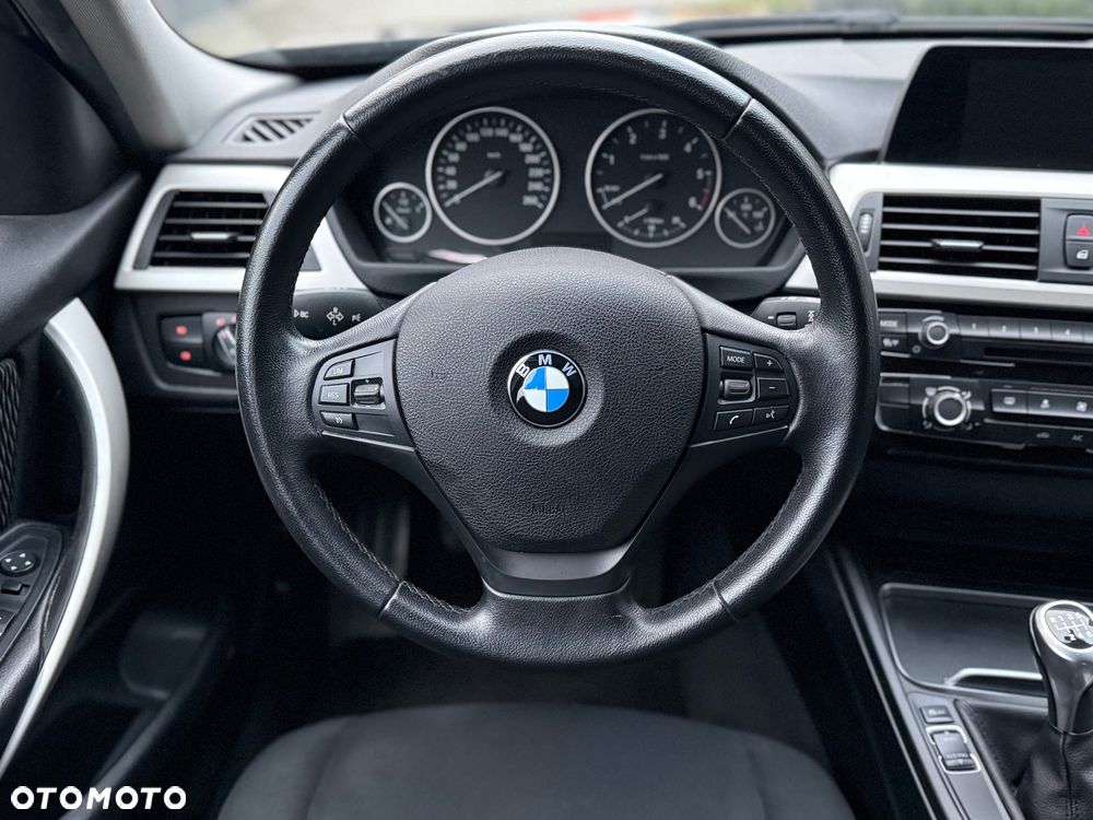 BMW Seria 3 316d EU6 - 28