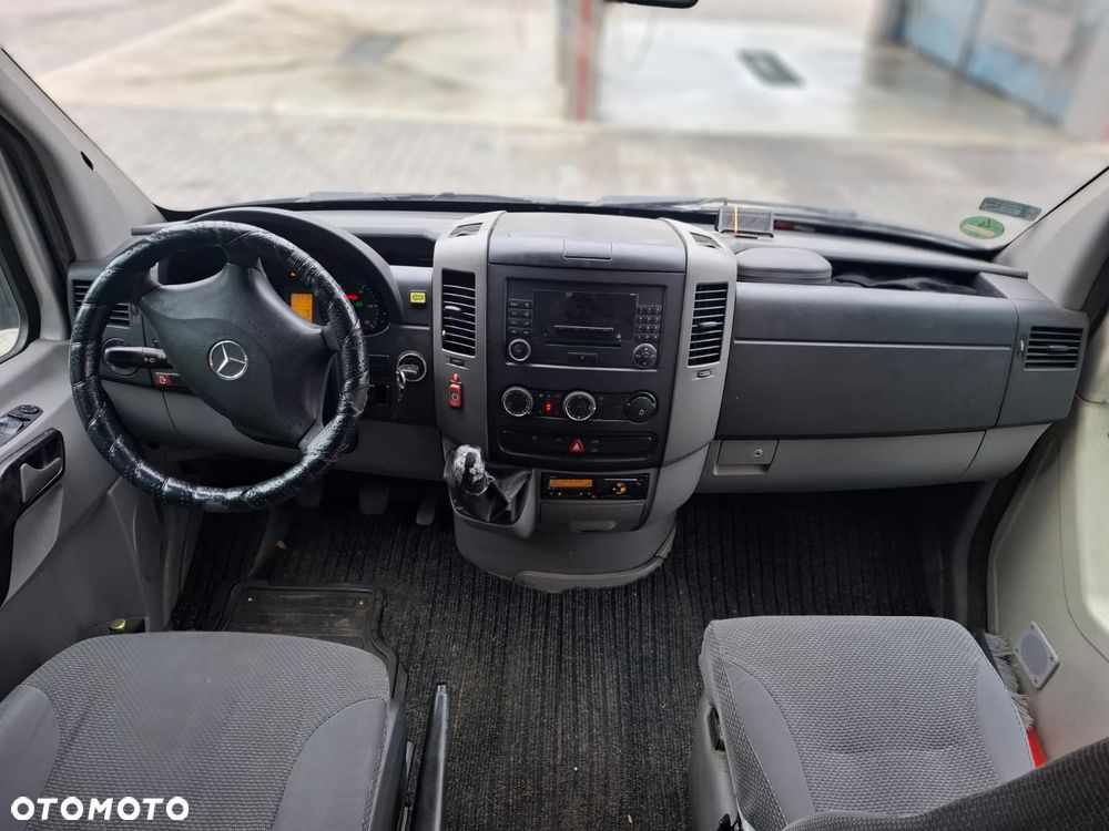 Mercedes-Benz Sprinter 515 - 23