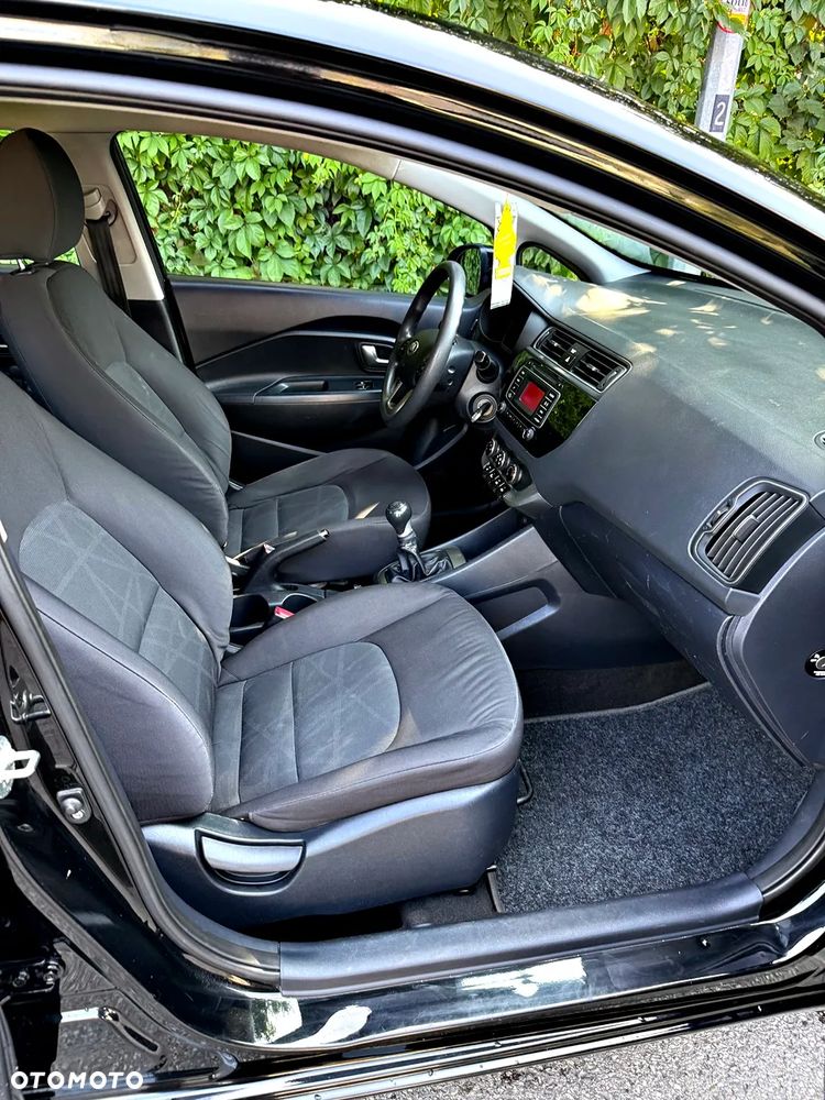 Kia Rio 1.2 Dream-Team Edition - 13