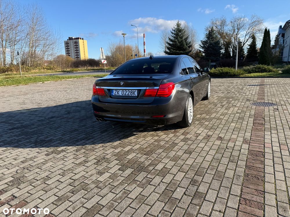 BMW Seria 7 730d - 12