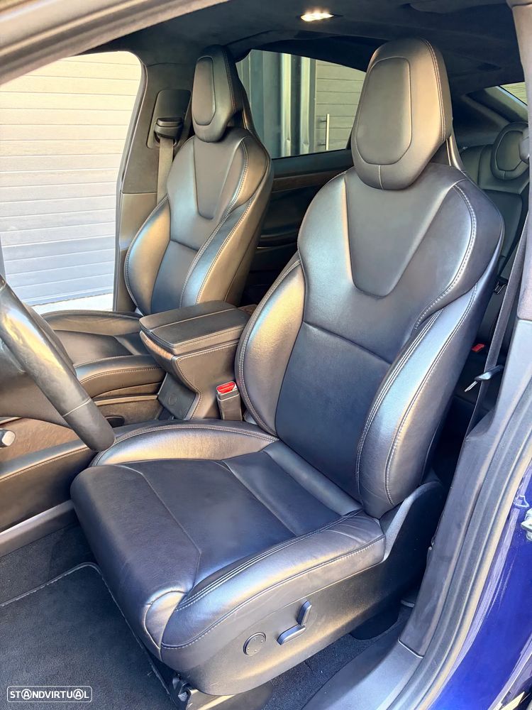 Tesla Model X P100D - 53