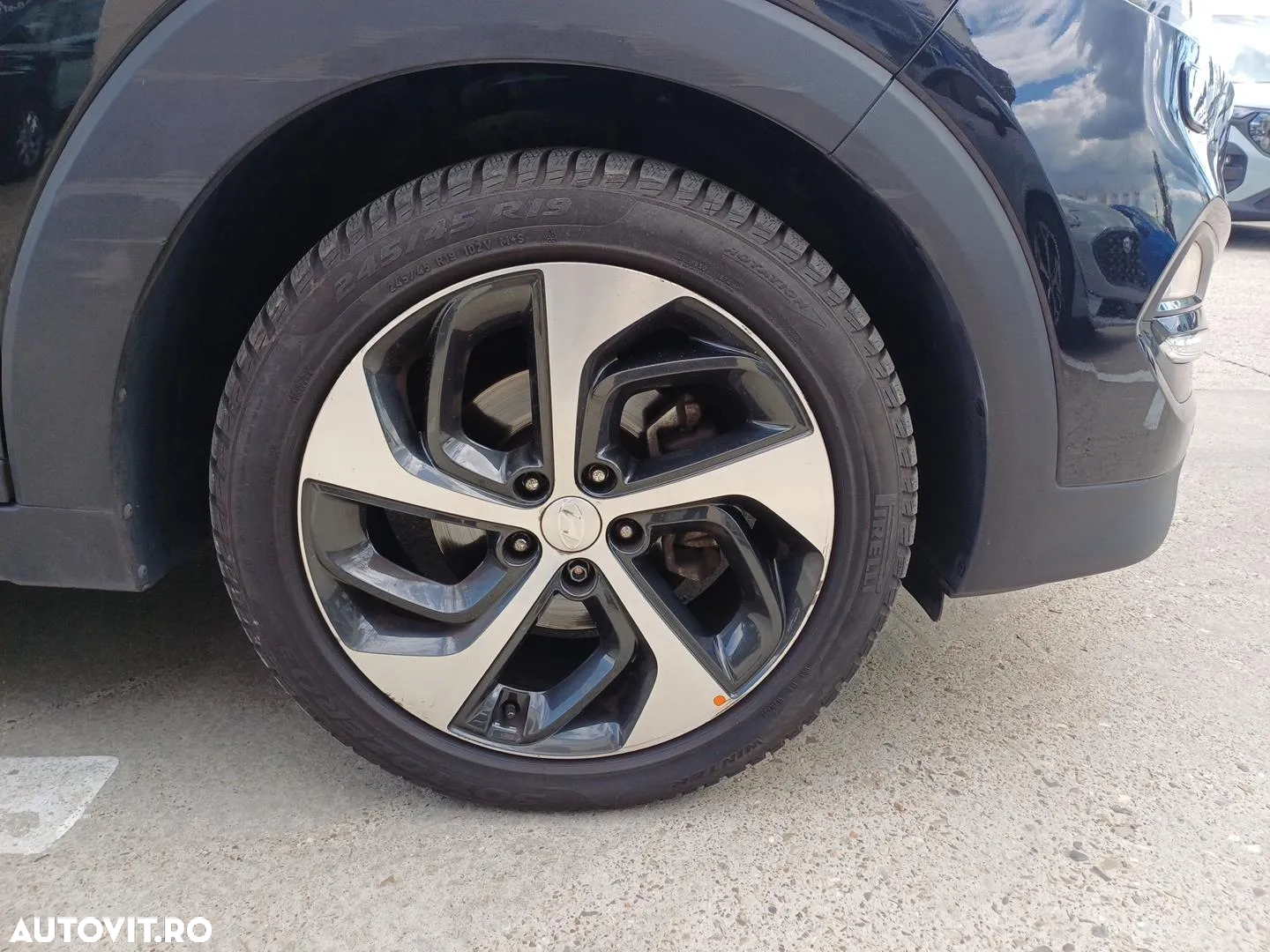 Hyundai Tucson 2.0 CRDI 4WD Automatik Style - 23