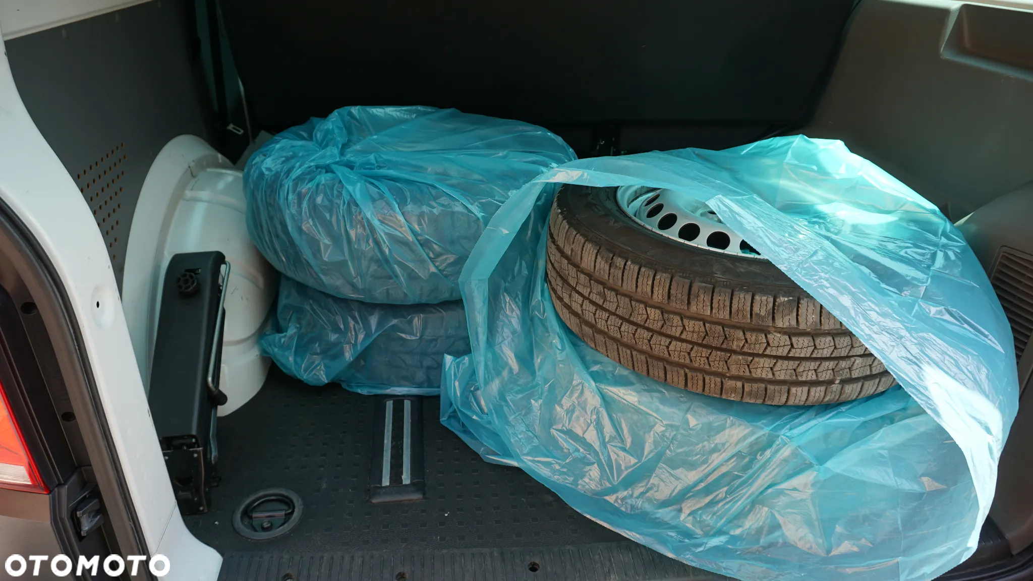 Volkswagen Transporter Kombi T6.1 TDI L2H1 - 37
