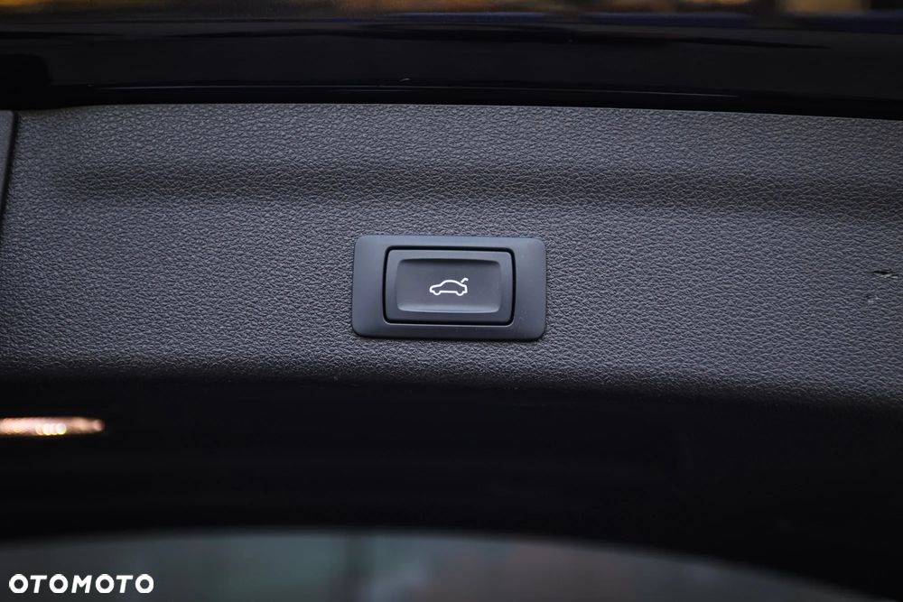 Audi A6 Avant 40 TDI S tronic S line - 23