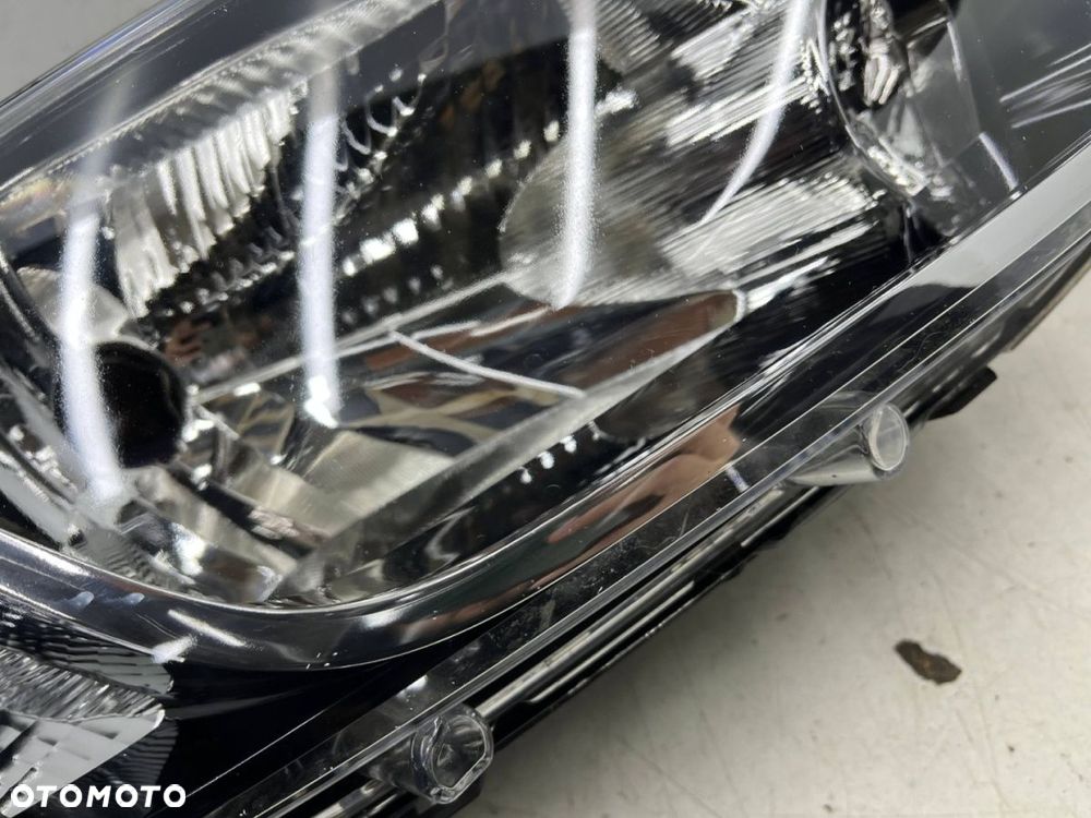 Lampa reflektor Dacia Sandero 2 II Lift Logan 2 II 12-16r. prawa przednia zwykła Europa 260107615r - 11