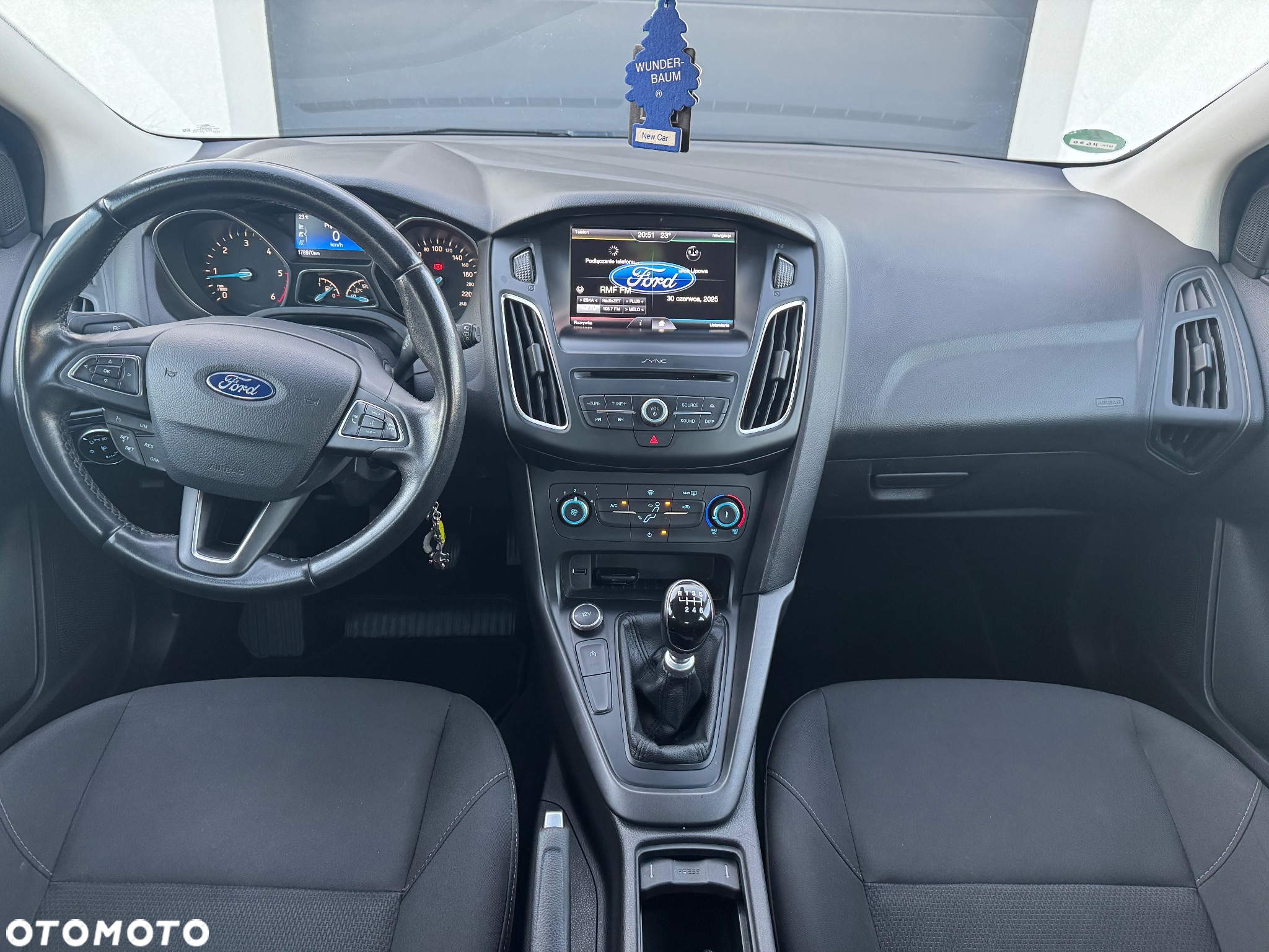 Ford Focus - 10