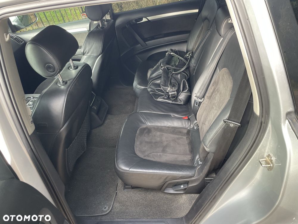 Audi Q7 - 7
